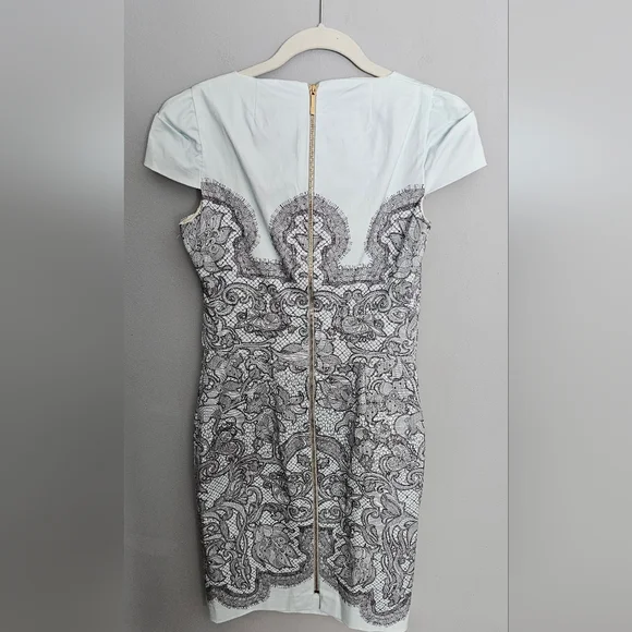 Emilio Pucci Sheath Dress Size 40 (US 4-6/S) Blue Lace Print Dress Made In Italy